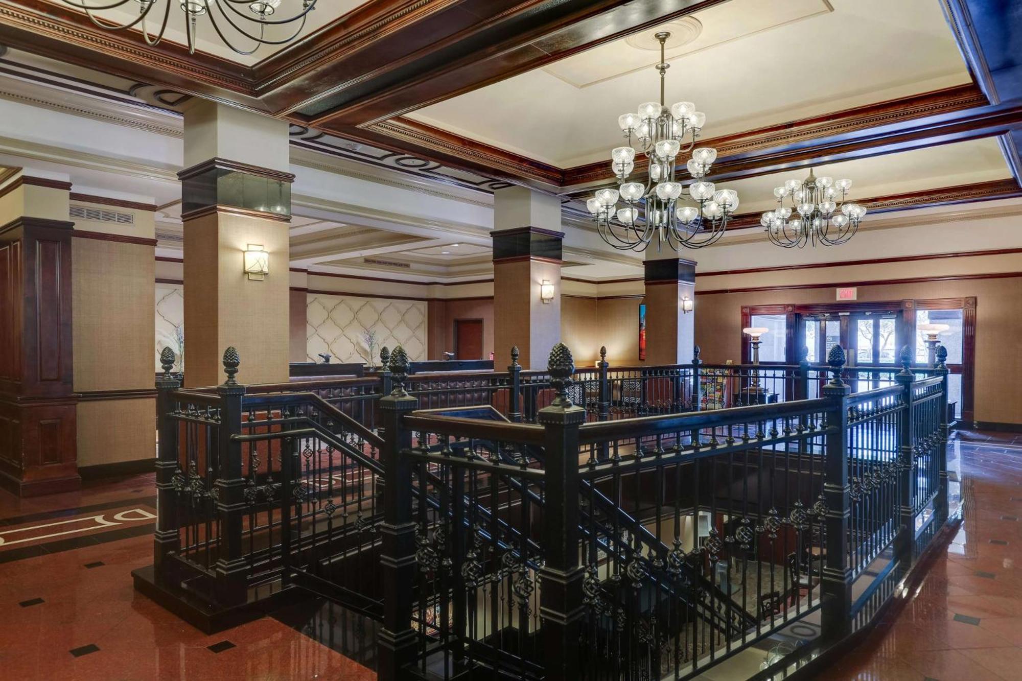 Drury Plaza Hotel New Orleans Exteriör bild